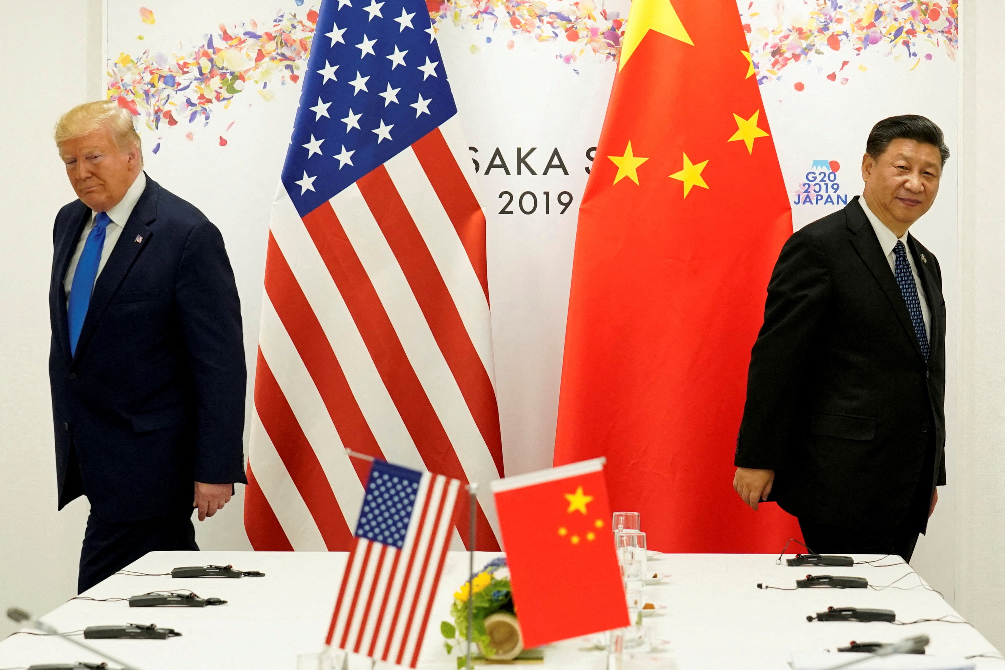 Trump acusa China de violar acordo sobre tarifas; Pequim pede que EUA parem com 'restrições discriminatórias'
